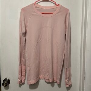 Lululemon Swiftly Tech Long Sleeve size 10